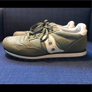 Women’s Saucony Jazz Low Pro Vegan Shoes - Size 10